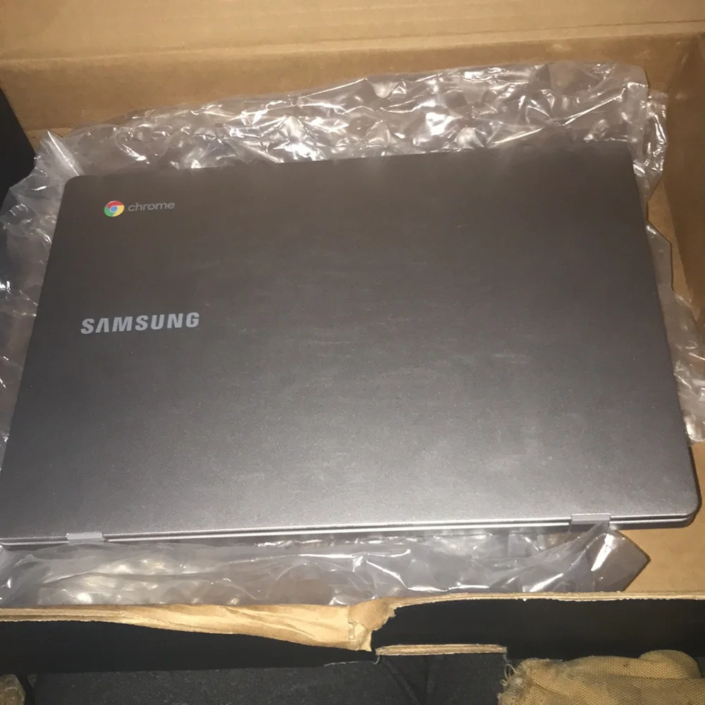 Samsung Black Laptop